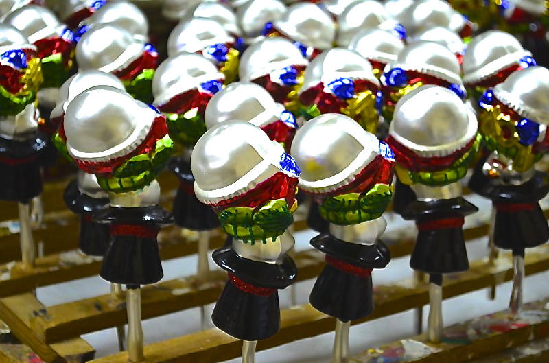 stikla eglīšu rotājumi baubles rotājumi ražotājs Polija