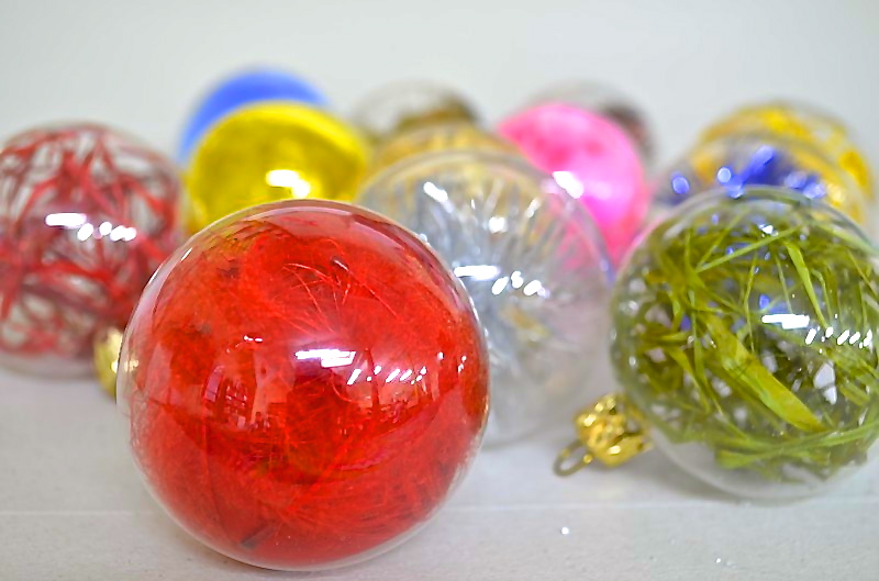 stikla eglīšu rotājumi baubles rotājumi ražotājs Polija