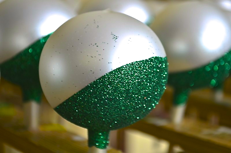 stikla eglīšu rotājumi baubles rotājumi ražotājs Polija