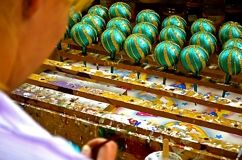 stikla eglīšu rotājumi baubles rotājumi ražotājs Polija